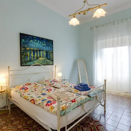 Palazzo Storico Del 1600 דירה